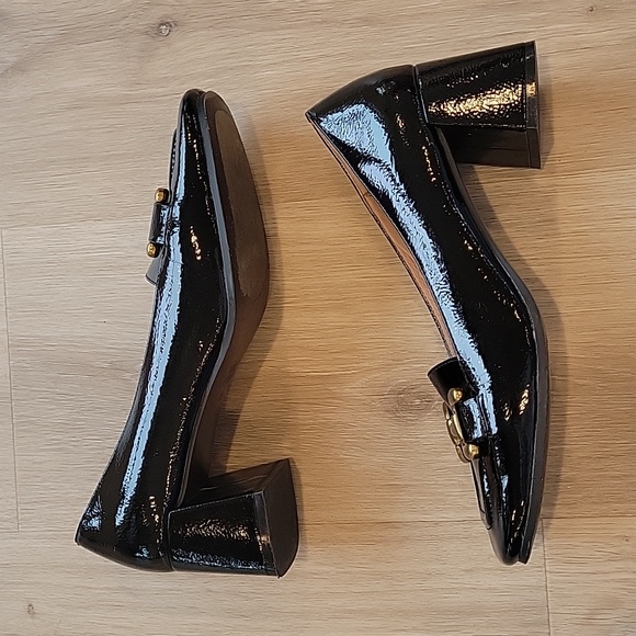 Bibi Lou Black Patent Leather Gold buckle detail Heels VGUC! Sz 8-8.5, 39 - Picture 5 of 7